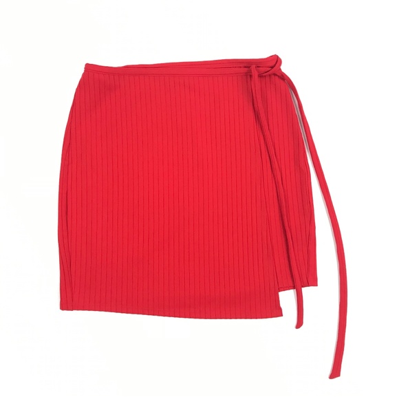 Privacy Please Revolve Miller Wrap Skirt Red - Picture 2 of 6